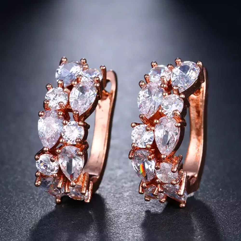 New Women Rose Gold Plated Hearts Diamond Earrings